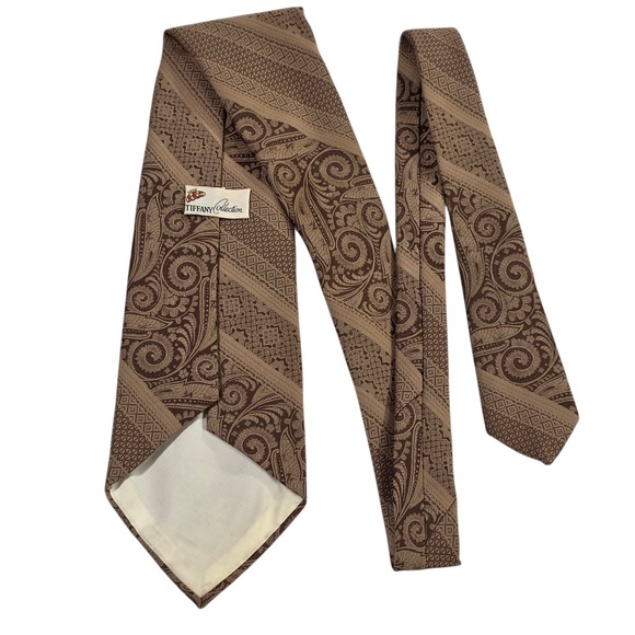 Vintage Tiffany Collection Mens Collection Brown Silk Paisley Wide‎ Embroidered